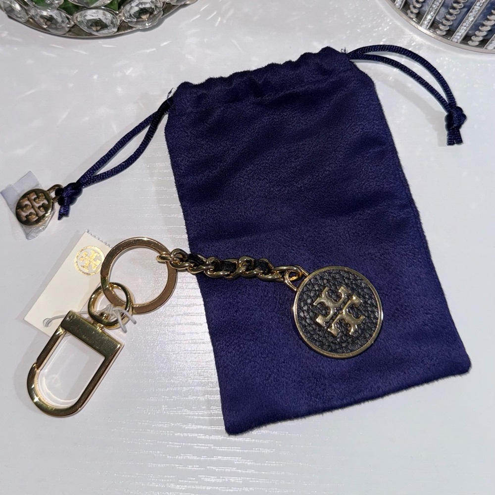 Tory Burch Gold-Tone Logo Keyring with Navy Pouch - Picture 2 of 6